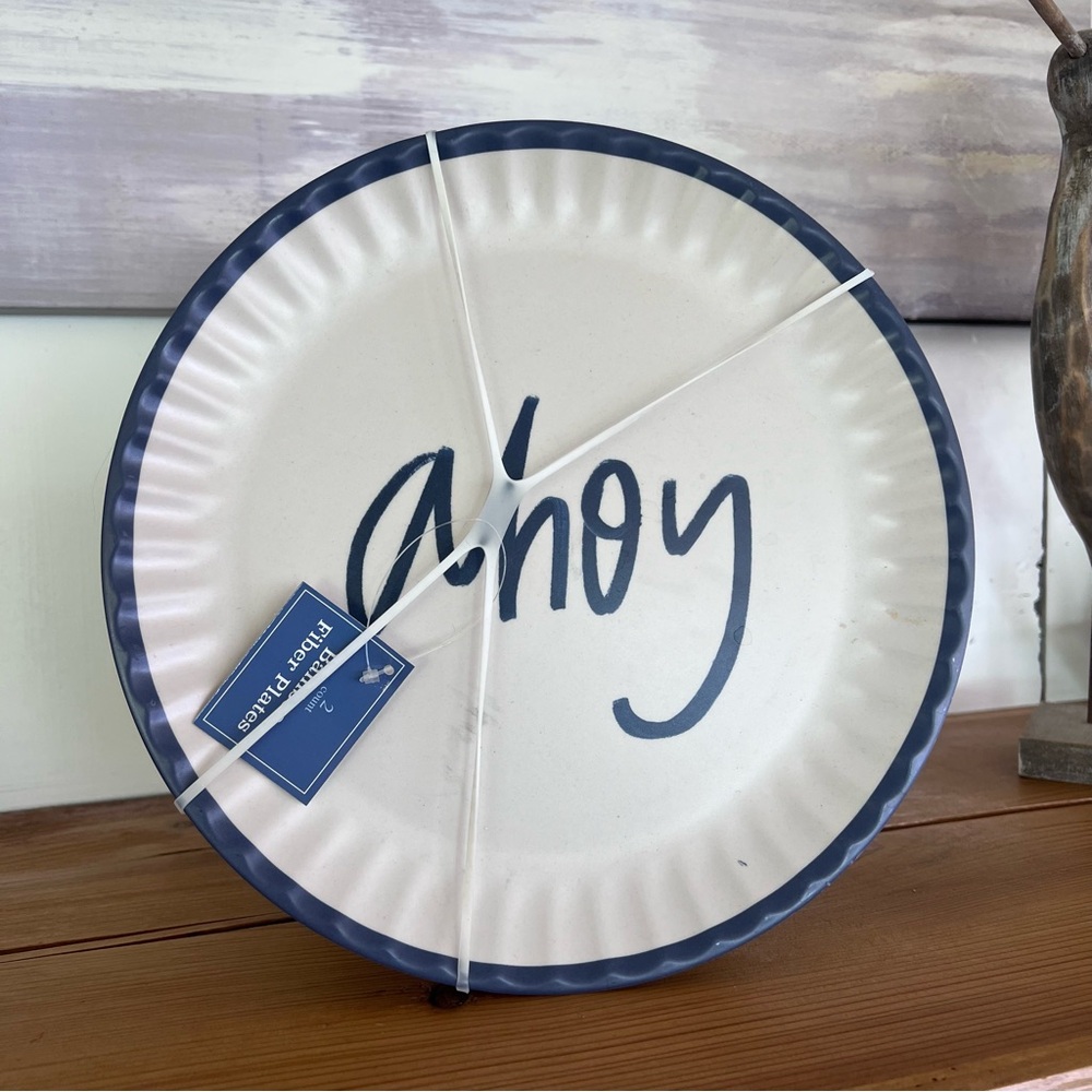Set of 4 plates